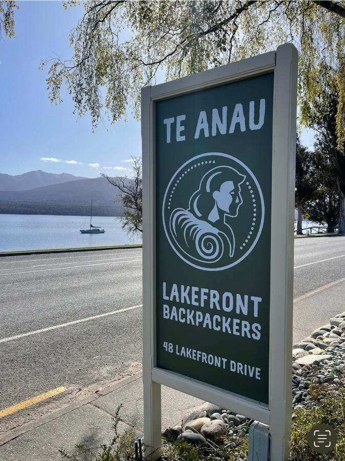 Te Anau Lakefront Backpackers Buitenkant foto Te Anau Lakefront Backpackers